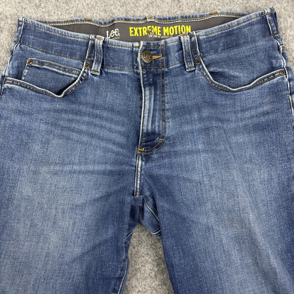 Lee Extreme Motion Jeans Mens 36x30 Straight Fit Tapered Leg Dark Wash Denim - Picture 2 of 11